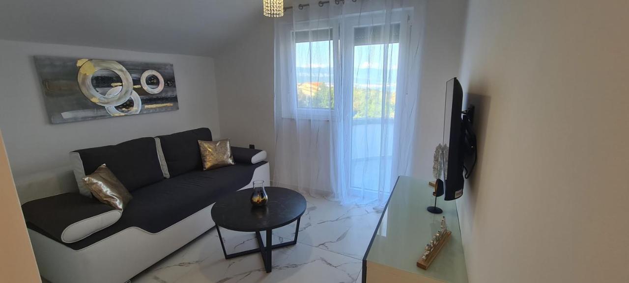Apartments Rajna Чижичи Экстерьер фото
